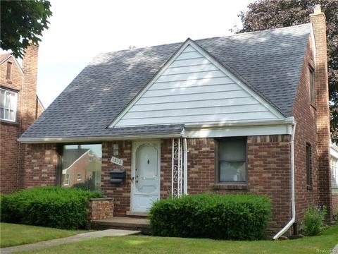 3428 Houston St