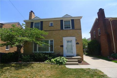 2221 Highview St