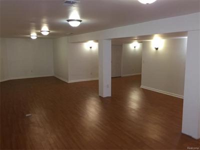 For Sale: 8416 Walnut Hl Dexter, MI 48130