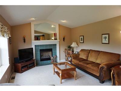 9817 Oxford Crse Dexter, MI 48130
