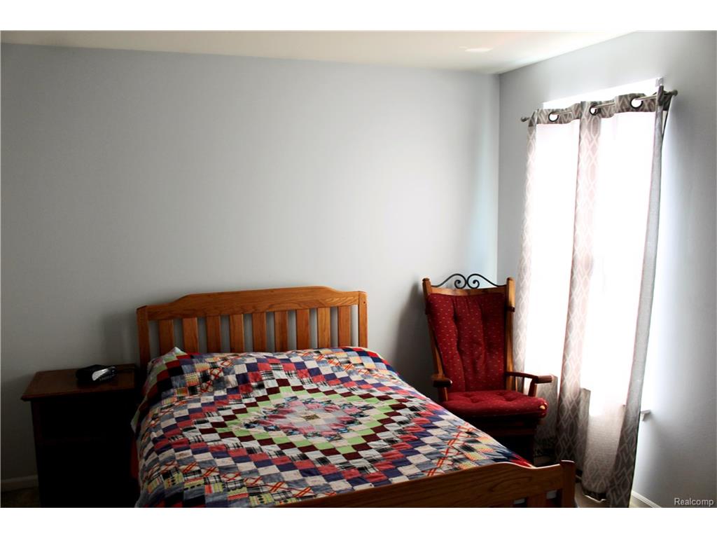 1152 Oakville Waltz Rd