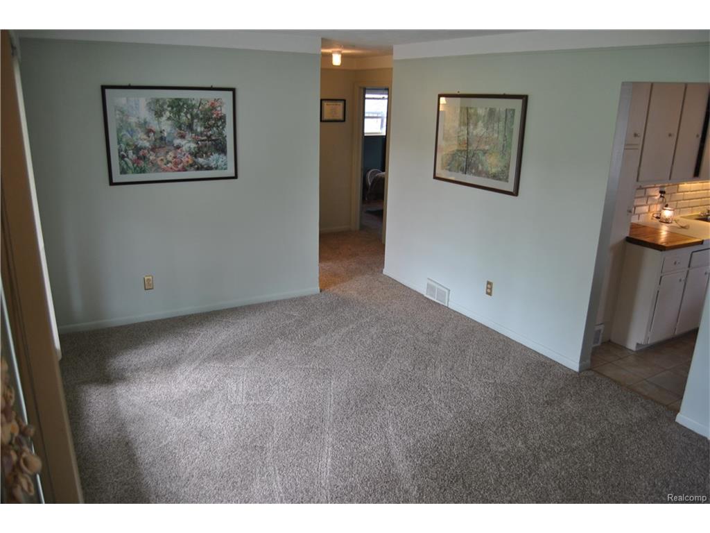 For Sale: 118 Harrison St Garden City, MI 48135
