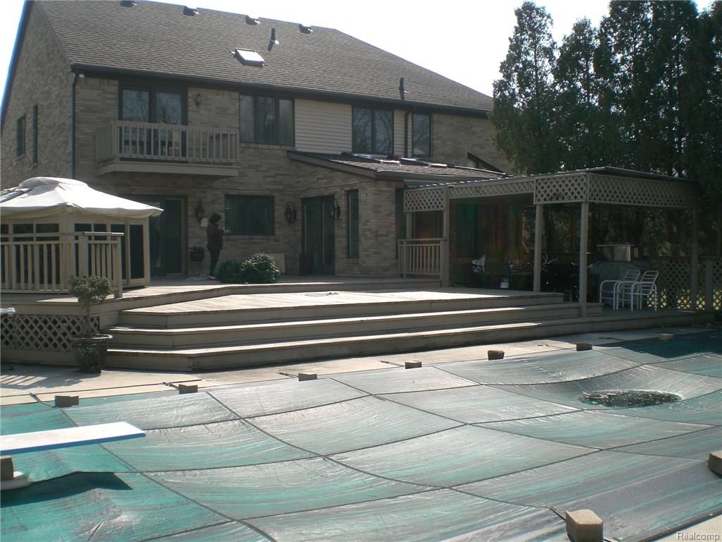 21804 Westcroft
