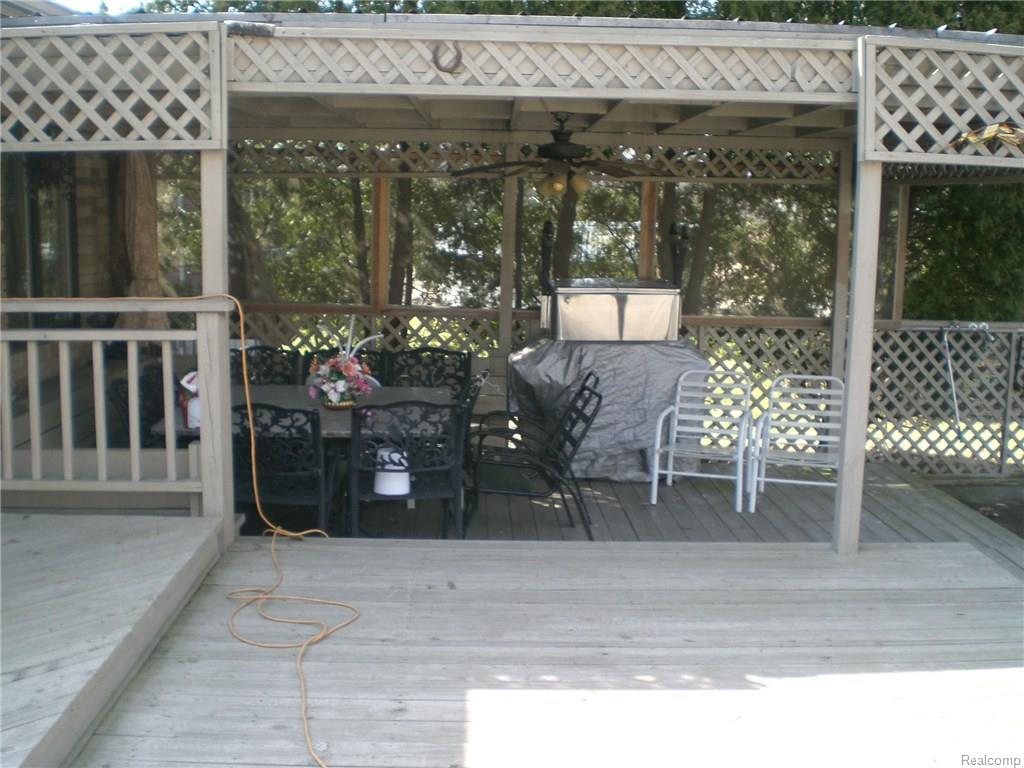 21804 Westcroft