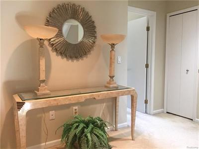 For Sale: 27866 Reo Grosse Ile, MI 48138