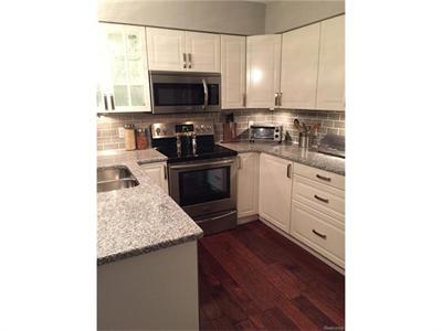 For Sale: 27866 Reo Grosse Ile, MI 48138