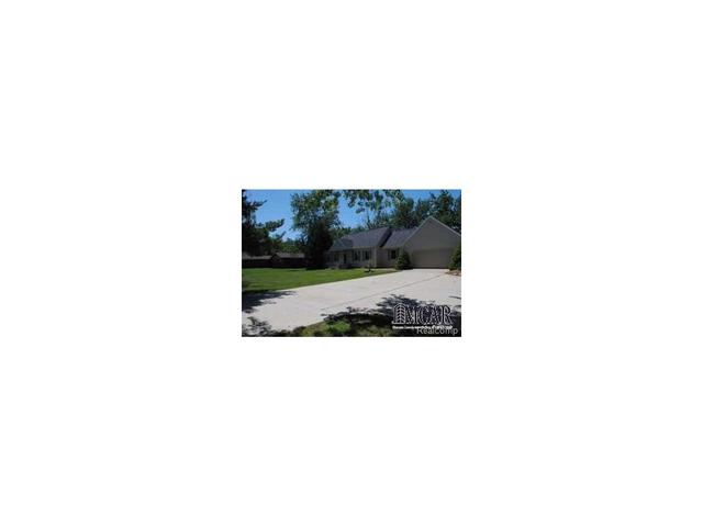 1069 W Lloyd