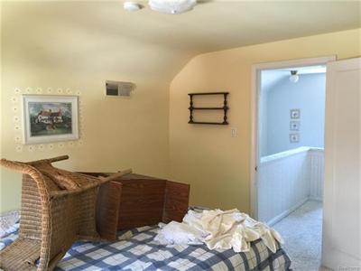 For Sale: 654 New York Lincoln Park, MI 48146