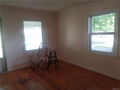 2171 Russell Lincoln Park, MI 48146