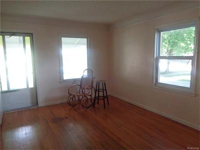 2171 Russell Lincoln Park, MI 48146