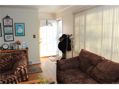 For Sale: 9623 Brookfield Livonia, MI 48150