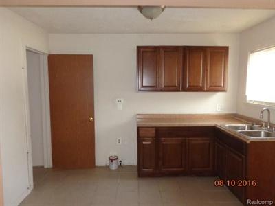 11112 Middlebelt