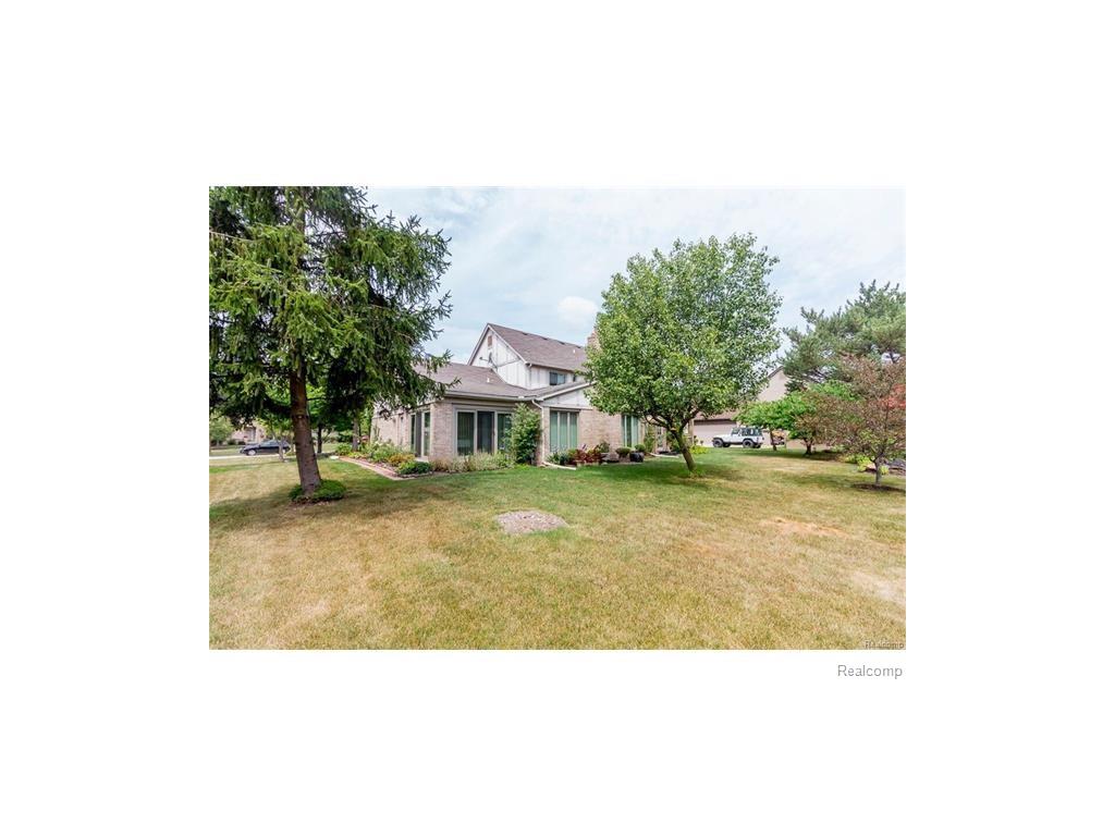 20404 Gary Ln