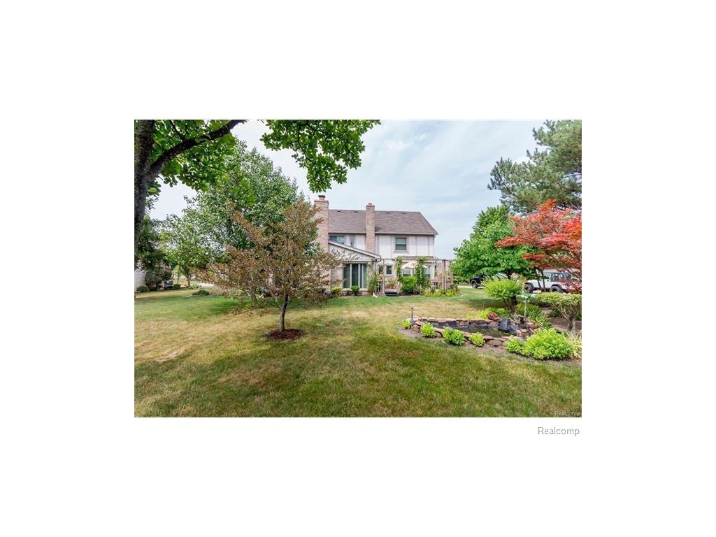 20404 Gary Ln