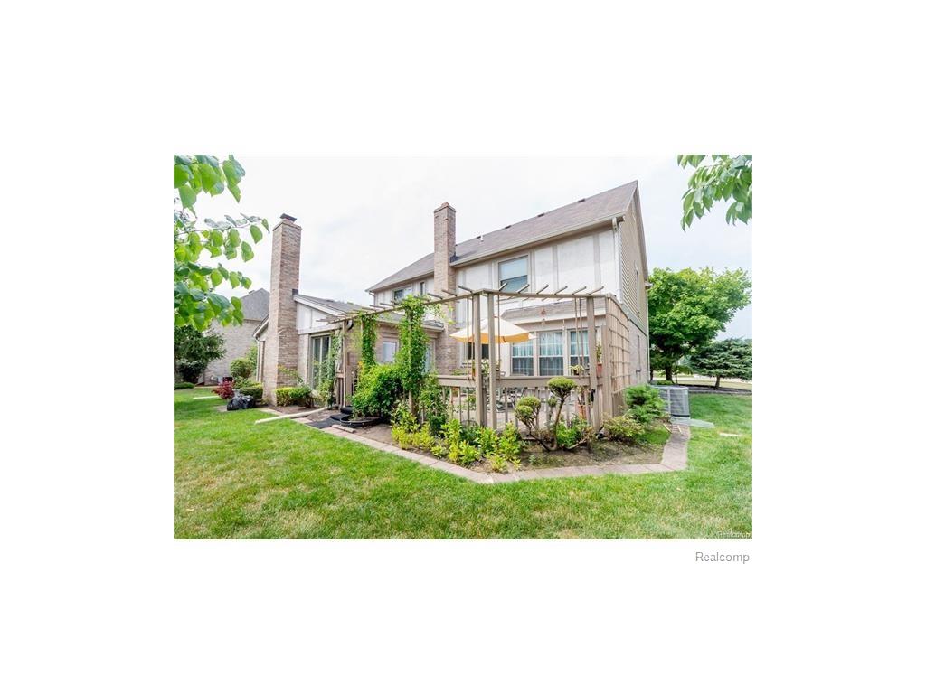 20404 Gary Ln