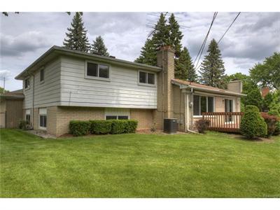 For Sale: 34235 6 Mile Livonia, MI 48152