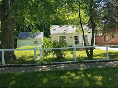 For Sale: 19920 St Francis Livonia, MI 48152