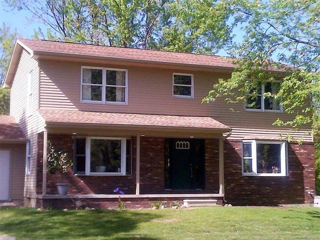 1490 Truman Loop