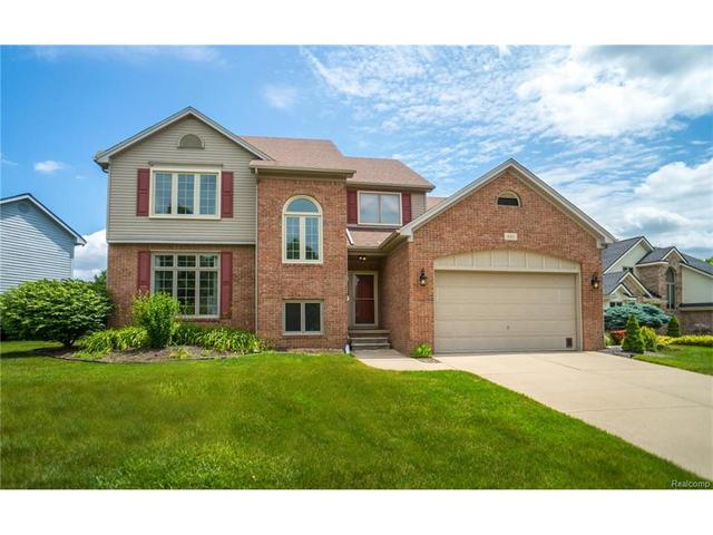 1490 Truman Loop