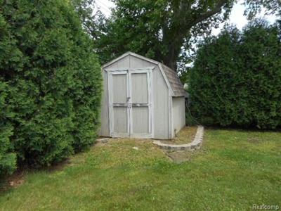 For Sale: 950 Waterloo Monroe, MI 48161