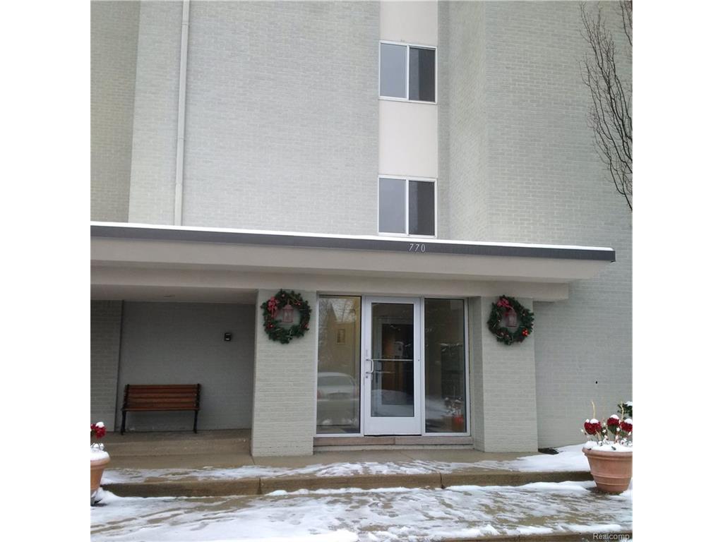 7010 Deerhurst S