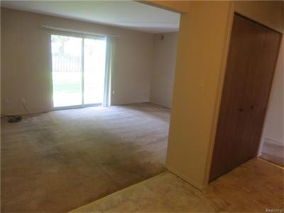 For Sale: 42592 Plymouth Holw Plymouth, MI 48170