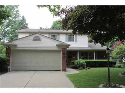 15119 Robinwood Plymouth, MI 48170