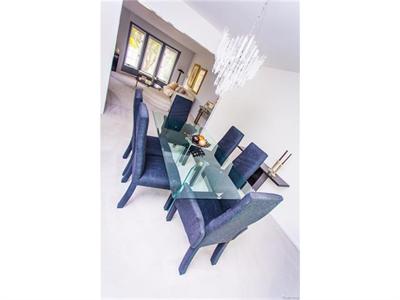 9071 Woodgrove