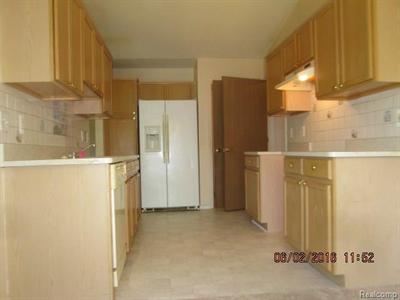 For Sale: 13884 Watersway Rockwood, MI 48173