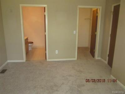 For Sale: 13884 Watersway Rockwood, MI 48173