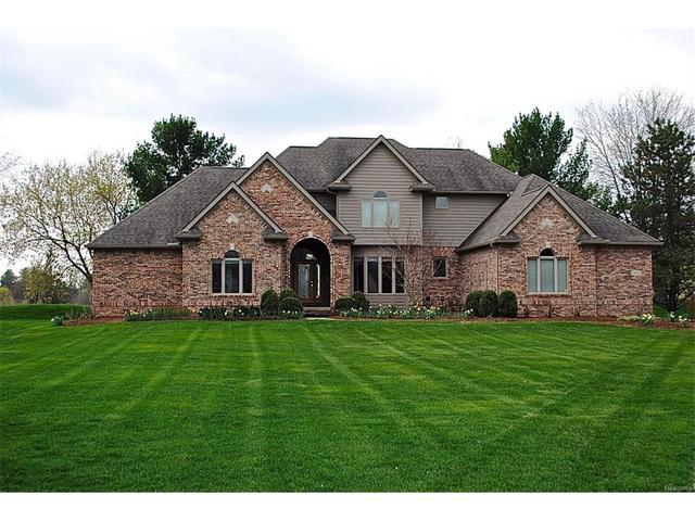 1754 Stoneridge Dr