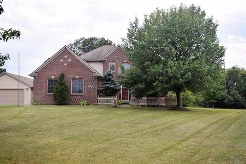 9091 Meadow View Ct