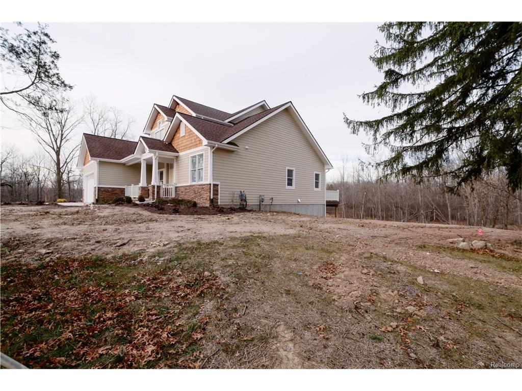 5507 7 Mile Rd