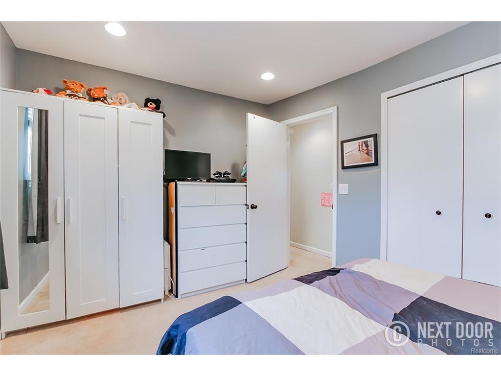 30051 Lamplighter Ct