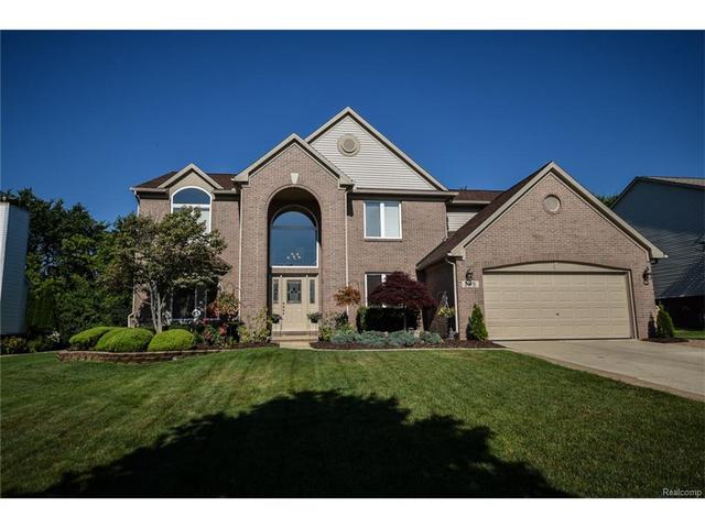 1047 Saddle Dr