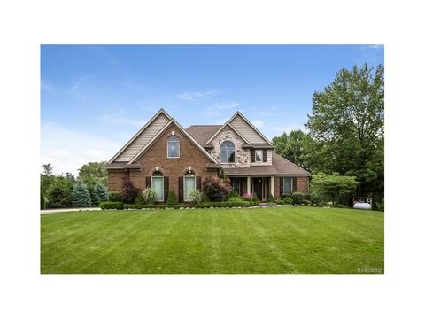409 E Shore Dr