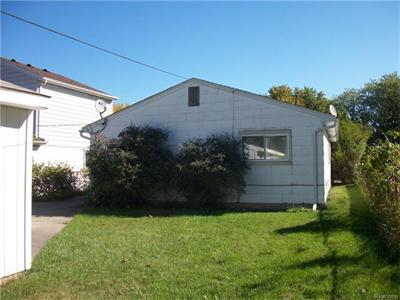 For Sale: 15096 Beech Daly Taylor, MI 48180