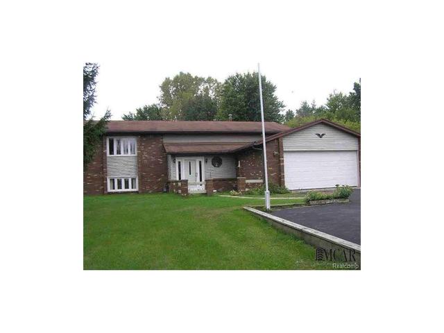 9008 Village Meadows Dr