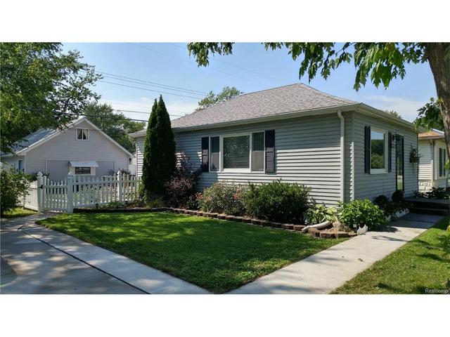 1760 Center Dr
