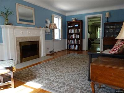 For Sale: 2576 Edgemont Trenton, MI 48183
