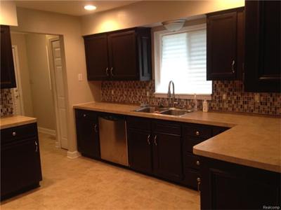 35205 Rosslyn