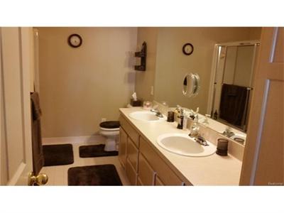 374 Daniel, Westland MI 48186