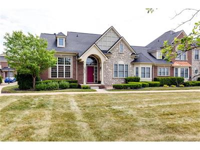 For Sale: 1635 W Lakeview Canton, MI 48187