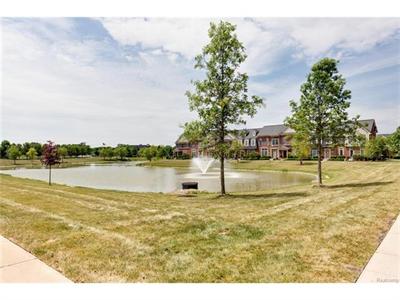 For Sale: 1635 W Lakeview Canton, MI 48187