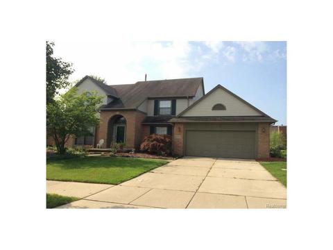 46681 Inverness Rd