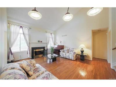 42155 Trent Canton, MI 48188