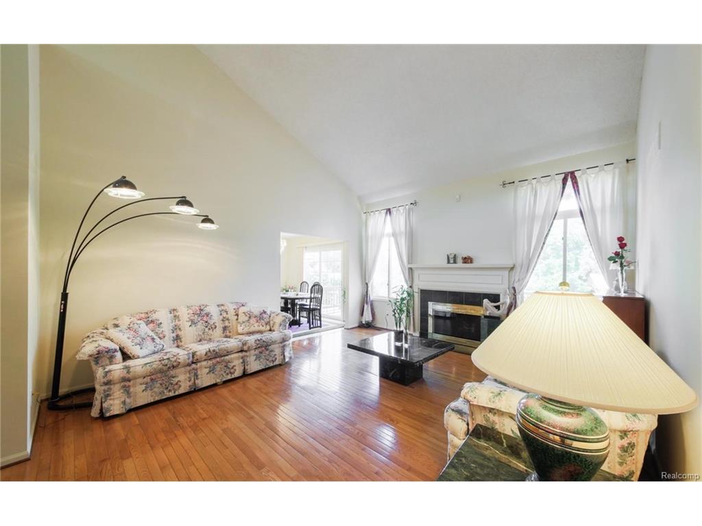 For Sale: 42155 Trent Dr Canton, MI 48188