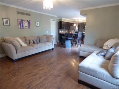 1081 St Andrews