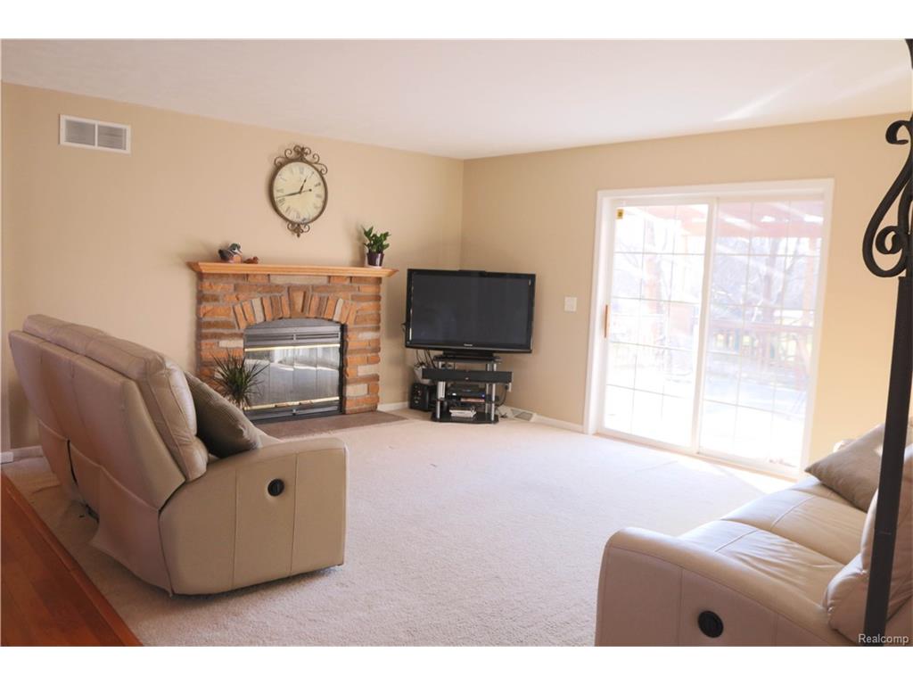 10949 Torrey Rd