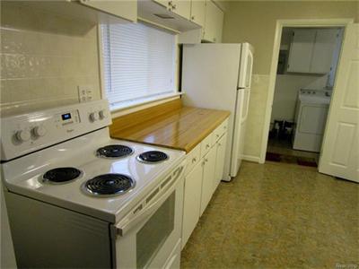 421 Poplar